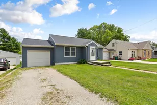 211 Independence Ave S, Clarks Grove, MN 56016 - Photo 3