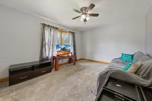 211 Independence Ave S, Clarks Grove, MN 56016 - Photo 15