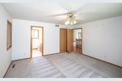 700 Ridge Road, Henderson, MN 56044 - Photo 3