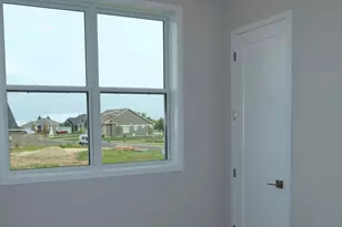 17940 Greenwich Wy, Lakeville, MN 55044 - Photo 29
