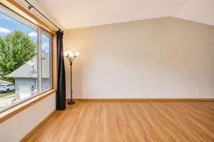 5312 Kingsbury Pl NW, Rochester, MN 55901 - Photo 7