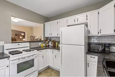 629 Lexington Parkway N, Saint Paul, MN 55104 - Photo 13