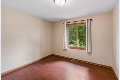 1592 Bellows Street, West Saint Paul, MN 55118 - Photo 17