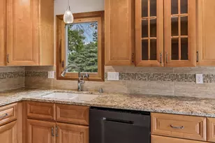1592 Bellows St, West Saint Paul, MN 55118 - Photo 7