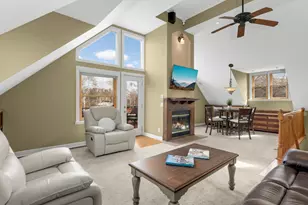 148 Nina St, Saint Paul, MN 55102 - Photo 3