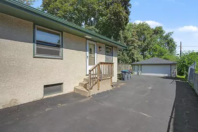 2213 Holloway Avenue E, North Saint Paul, MN 55109 - Photo 11