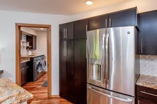 13900 Hill Ridge Dr, Hopkins, MN 55305 - Photo 29