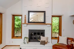 13900 Hill Ridge Dr, Hopkins, MN 55305 - Photo 17