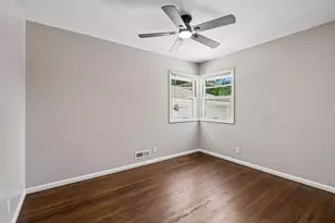 8209 Beard Rd, Bloomington, MN 55431 - Photo 15