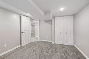 8209 Beard Rd, Bloomington, MN 55431 - Photo 33