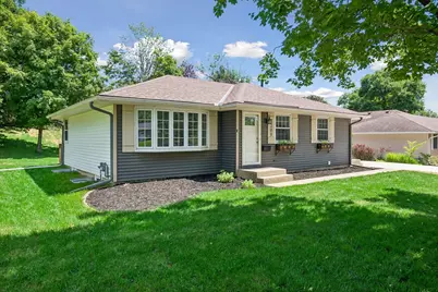 8209 Beard Road, Bloomington, MN 55431 - Photo 3