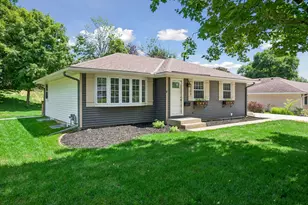 8209 Beard Rd, Bloomington, MN 55431 - Photo 3