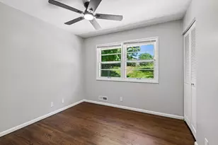 8209 Beard Rd, Bloomington, MN 55431 - Photo 17