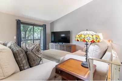 532 Pleasant Drive, Hastings, MN 55033 - Photo 11