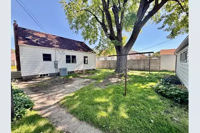 180 Bernard Street E, West Saint Paul, MN 55118 - Photo 15