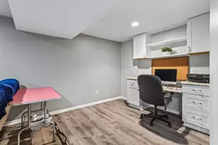 13994 Holyoke Ct, Apple Valley, MN 55124 - Photo 15