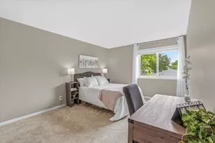 132 Demont Ave, Little Canada, MN 55117 - Photo 9