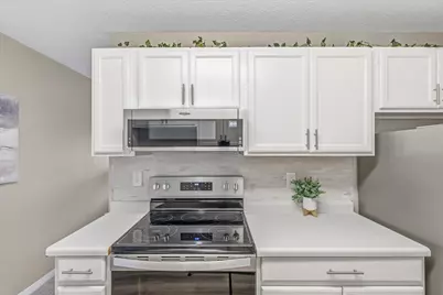 132 Demont Avenue #221, Little Canada, MN 55117 - Photo 5