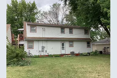 413 Hawthorne Street E, Albert Lea, MN 56007 - Photo 3