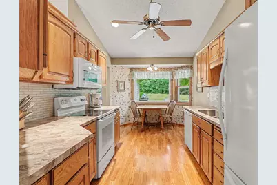 594 Cherrywood Court, Red Wing, MN 55066 - Photo 15