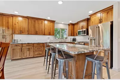 14382 Garrett Avenue, Apple Valley, MN 55124 - Photo 7