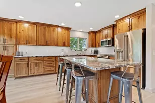 14382 Garrett Ave, Apple Valley, MN 55124 - Photo 7