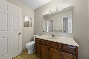 5226 Beachside Dr, Hopkins, MN 55343 - Photo 23