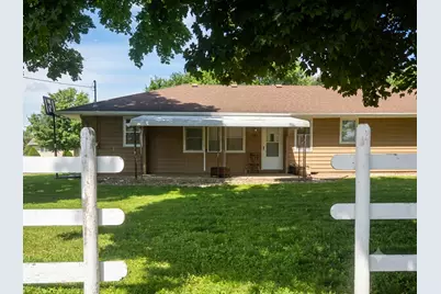 301 S Walnut Street, Belle Plaine, MN 56011 - Photo 7