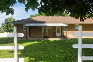 301 S Walnut St, Belle Plaine, MN 56011 - Photo 7