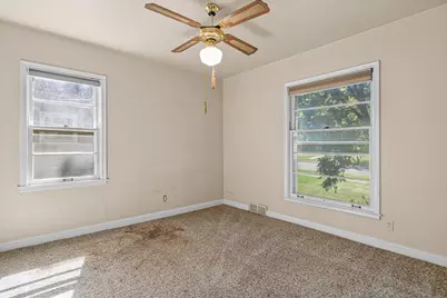 1531 Idaho Avenue W, Falcon Heights, MN 55108 - Photo 11