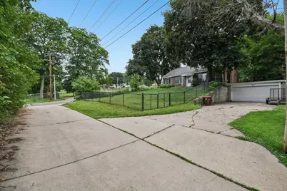 304 17th Avenue N, South Saint Paul, MN 55075 - Photo 11