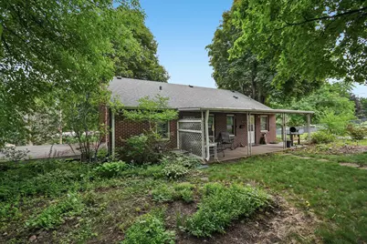 304 17th Avenue N, South Saint Paul, MN 55075 - Photo 5