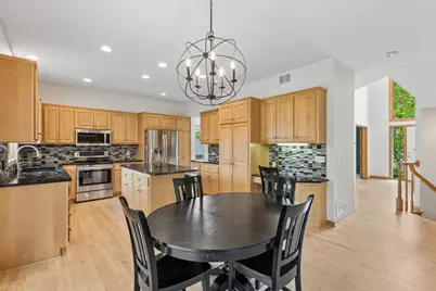 9257 Shetland Road, Eden Prairie, MN 55347 - Photo 7