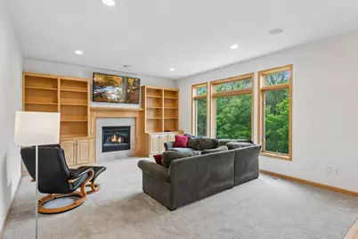 9257 Shetland Road, Eden Prairie, MN 55347 - Photo 13