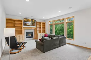 9257 Shetland Rd, Eden Prairie, MN 55347 - Photo 13