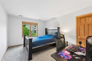 9257 Shetland Rd, Eden Prairie, MN 55347 - Photo 23