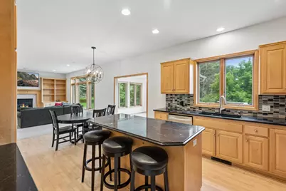 9257 Shetland Road, Eden Prairie, MN 55347 - Photo 9