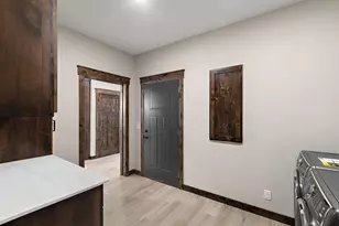 1043 Legend Ln, River Falls, WI 54022 - Photo 15