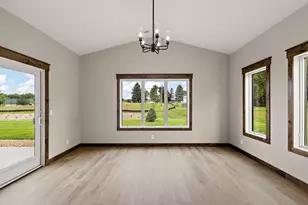 1043 Legend Ln, River Falls, WI 54022 - Photo 11