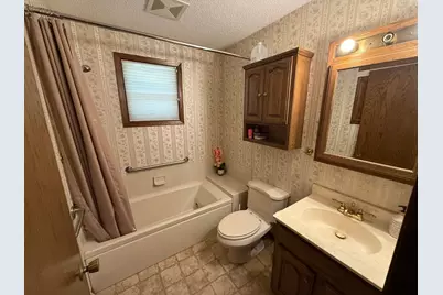 8428 Eastwood Road, Mounds View, MN 55112 - Photo 11