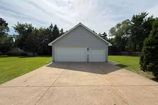 8428 Eastwood Rd, Mounds View, MN 55112 - Photo 37
