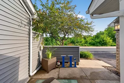 493 Marshland Trail, Chanhassen, MN 55317 - Photo 3