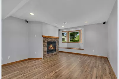 2215 Imperial Drive, Saint Cloud, MN 56301 - Photo 15