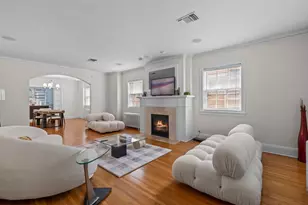 1785 Dupont Ave S, Minneapolis, MN 55403 - Photo 3