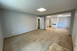220 E 7th St, Albert Lea, MN 56007 - Photo 11