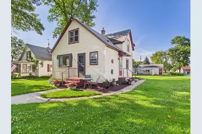 213 E 4th Street, Cyrus, MN 56381 - Photo 1