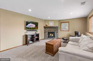 1719 Gotland Ln, Shakopee, MN 55379 - Photo 27