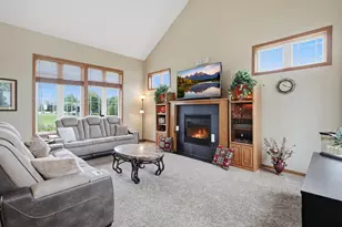 375 Rowena Ct S, Elko New Market, MN 55054 - Photo 5