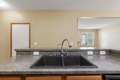 1646 White Pine Way #B, Carver, MN 55315 - Photo 15
