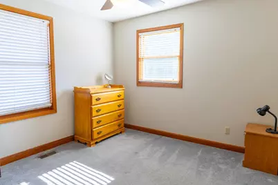 805 Cottage Avenue W, Saint Paul, MN 55117 - Photo 15